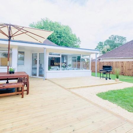 Gorgeous Luxury Chalet, New Forest & Coast & Hordle Exterior photo